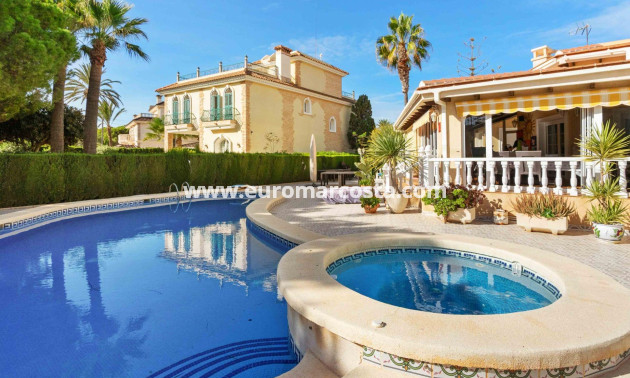 Sale - Villa - Orihuela Costa