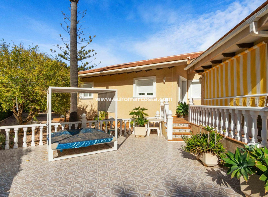 Sale - Villa - Orihuela Costa