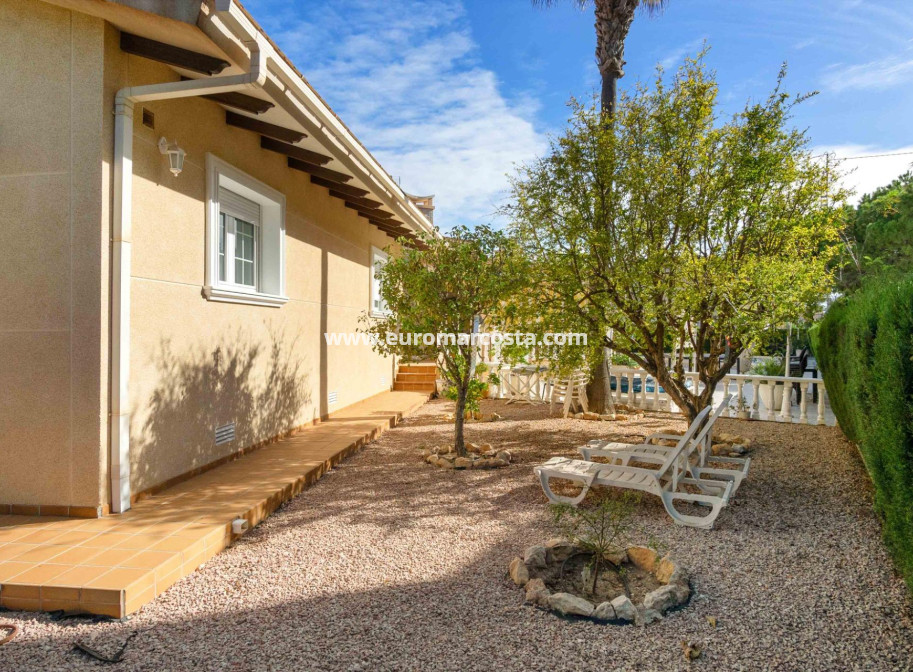 Sale - Villa - Orihuela Costa