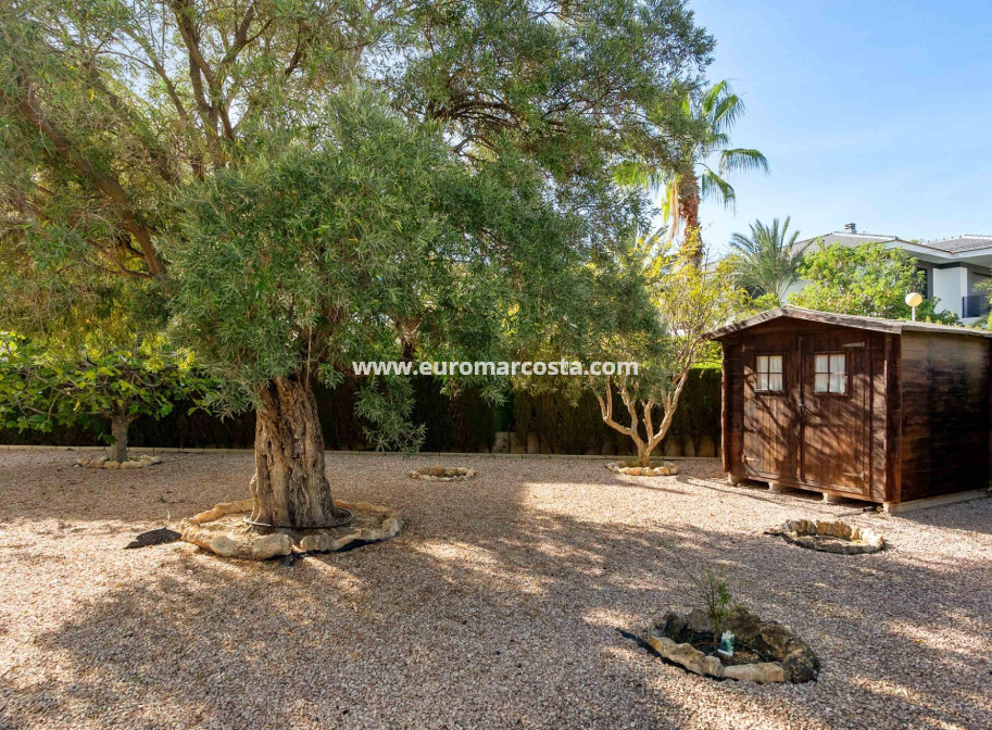 Sale - Villa - Orihuela Costa
