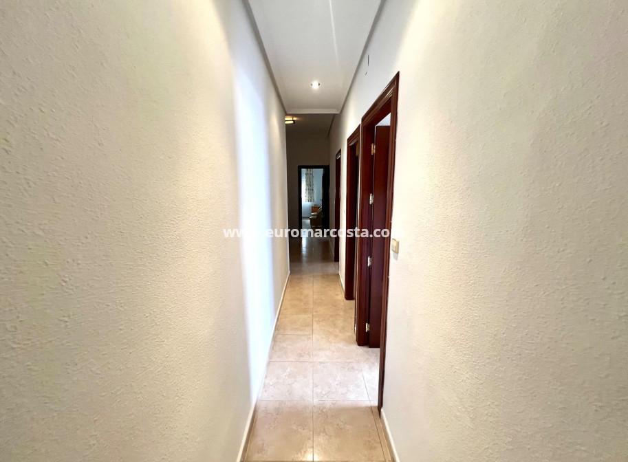 Sale - Apartment / flat - Torrevieja - TORREVIEJA