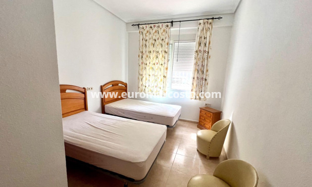 Sale - Apartment / flat - Torrevieja - TORREVIEJA