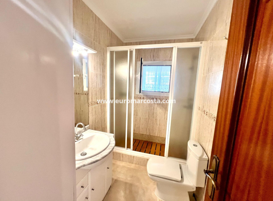 Sale - Apartment / flat - Torrevieja - TORREVIEJA