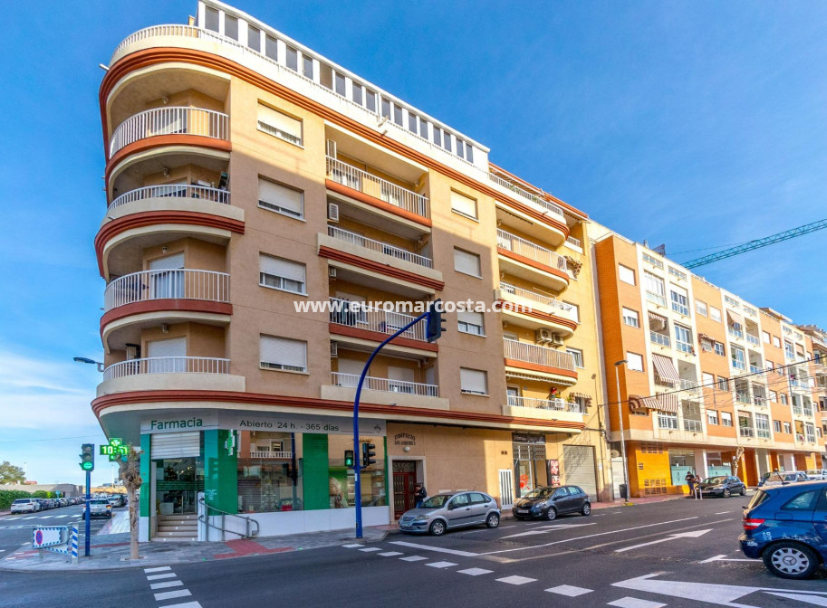 Sale - Apartment / flat - Torrevieja - TORREVIEJA