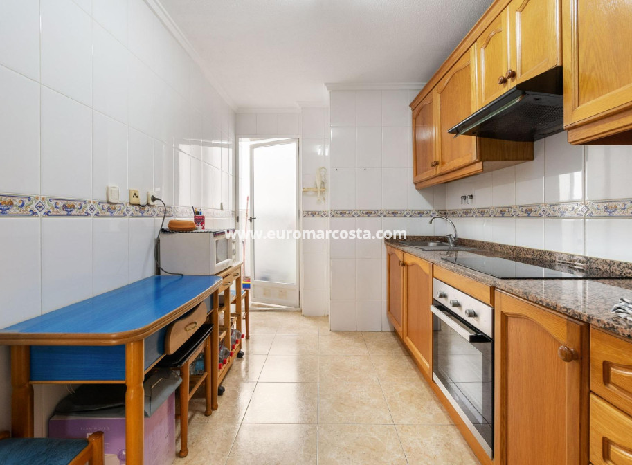 Sale - Apartment / flat - Torrevieja - TORREVIEJA