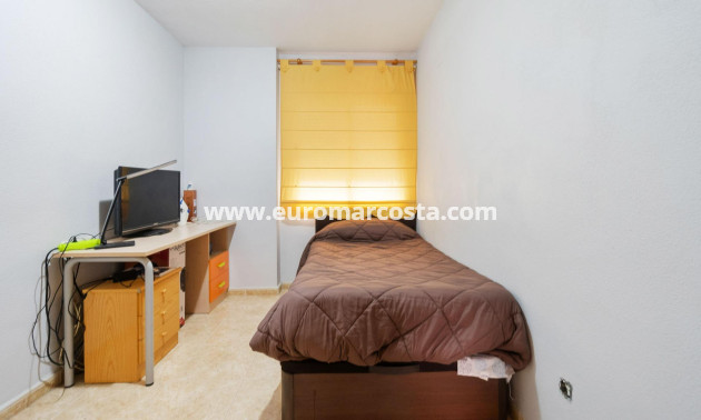 Sale - Apartment / flat - Torrevieja - TORREVIEJA