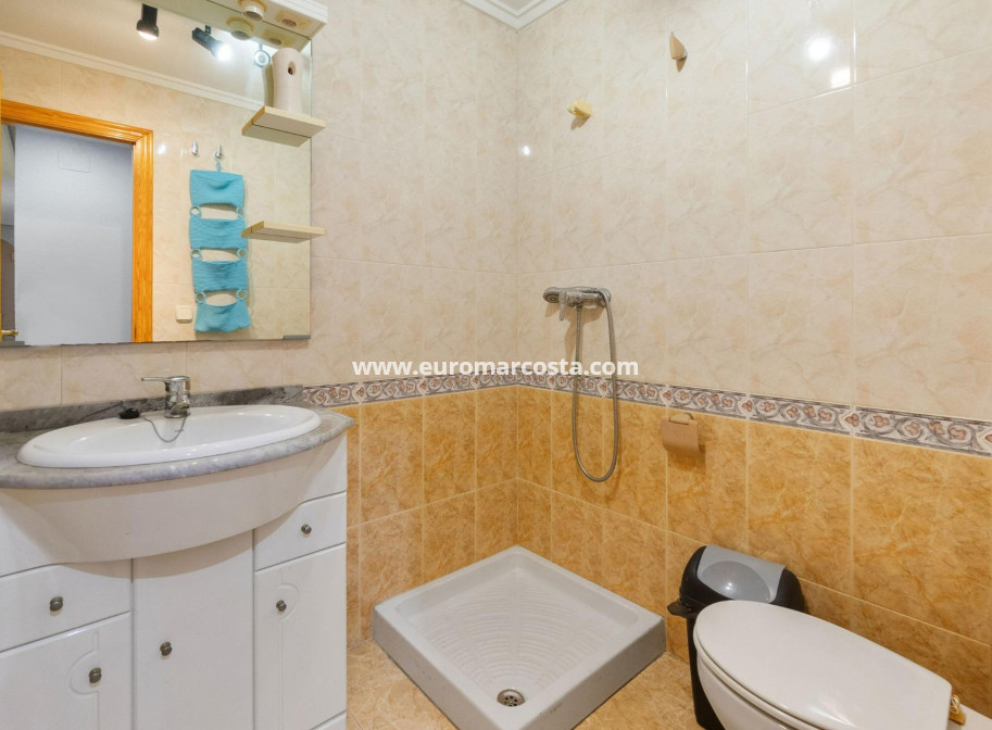 Sale - Apartment / flat - Torrevieja - TORREVIEJA