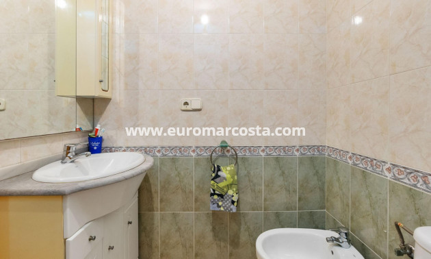 Sale - Apartment / flat - Torrevieja - TORREVIEJA