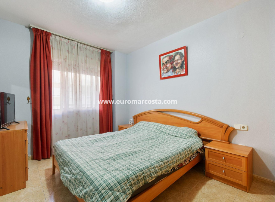 Sale - Apartment / flat - Torrevieja - TORREVIEJA