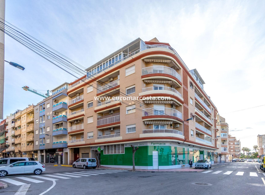 Sale - Apartment / flat - Torrevieja - TORREVIEJA