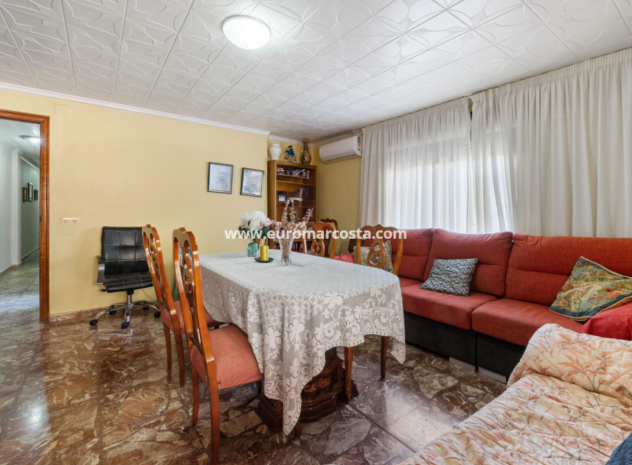 Sale - Apartment / flat - Torrevieja - TORREVIEJA