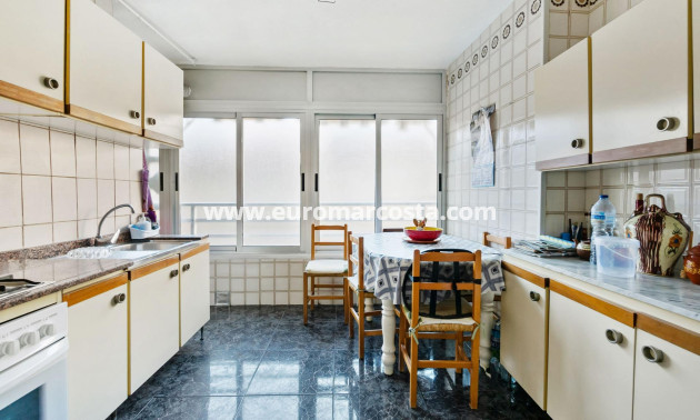 Sale - Apartment / flat - Torrevieja - TORREVIEJA