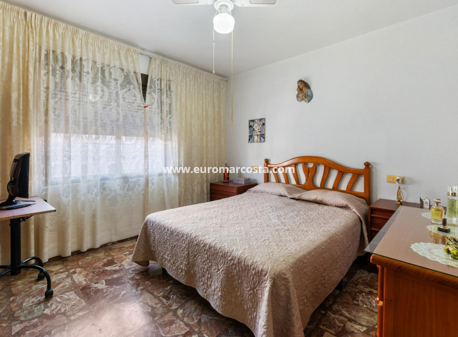 Sale - Apartment / flat - Torrevieja - TORREVIEJA