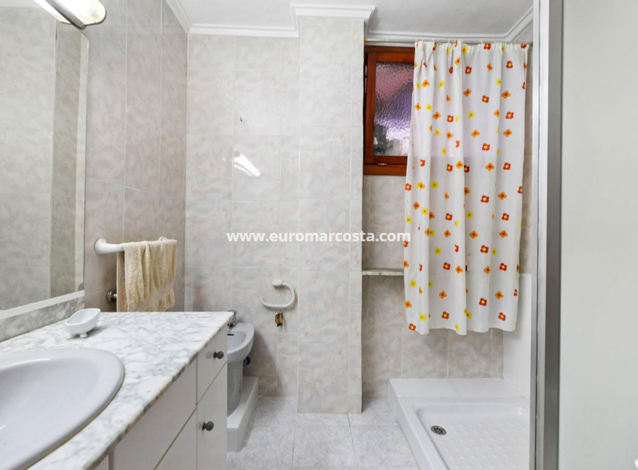 Sale - Apartment / flat - Torrevieja - TORREVIEJA