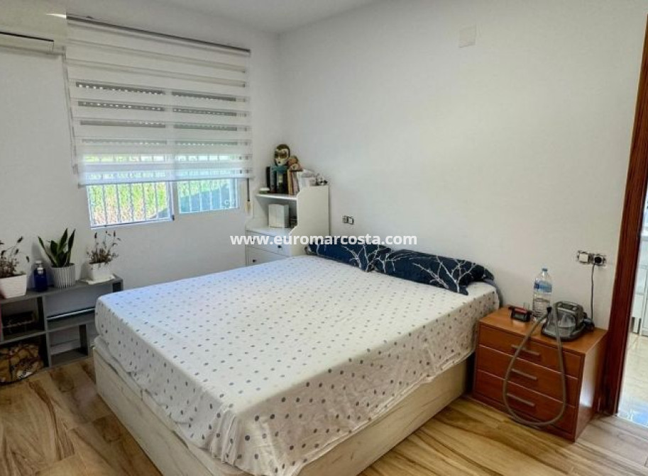 Venta - Villa - Torrevieja - TORREVIEJA