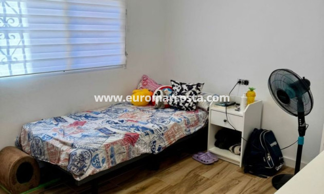 Venta - Villa - Torrevieja - TORREVIEJA