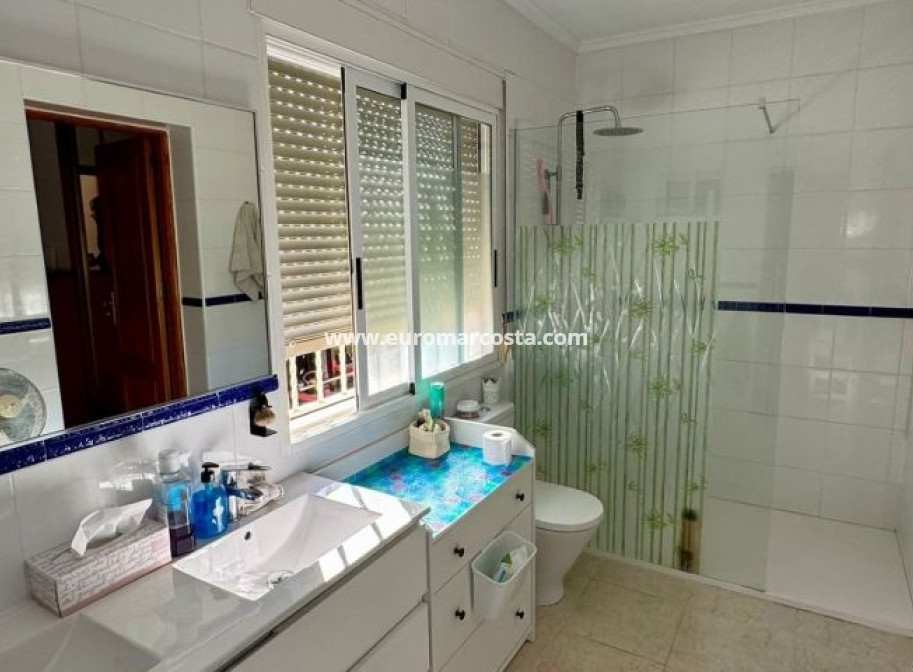 Venta - Villa - Torrevieja - TORREVIEJA