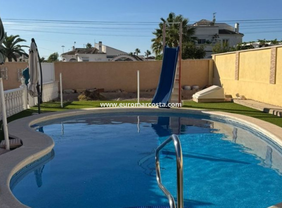 Venta - Villa - Torrevieja - TORREVIEJA