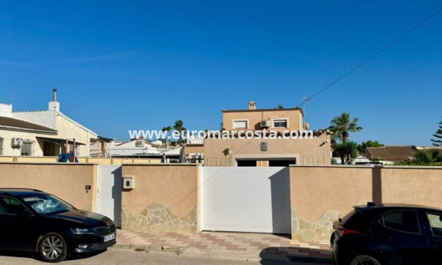 Venta - Villa - Torrevieja - TORREVIEJA