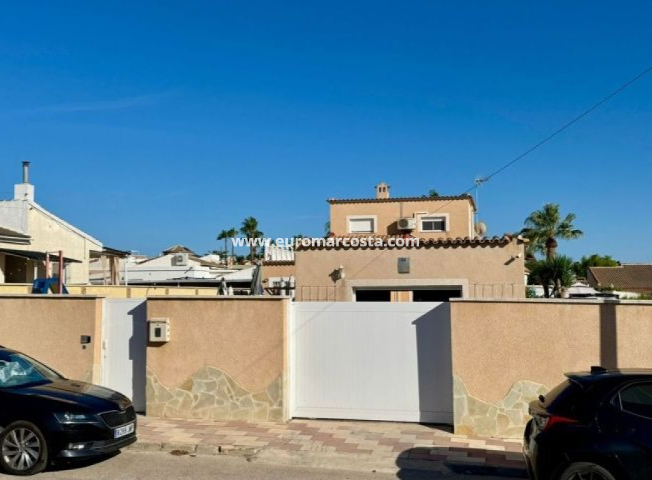 Venta - Villa - Torrevieja - TORREVIEJA