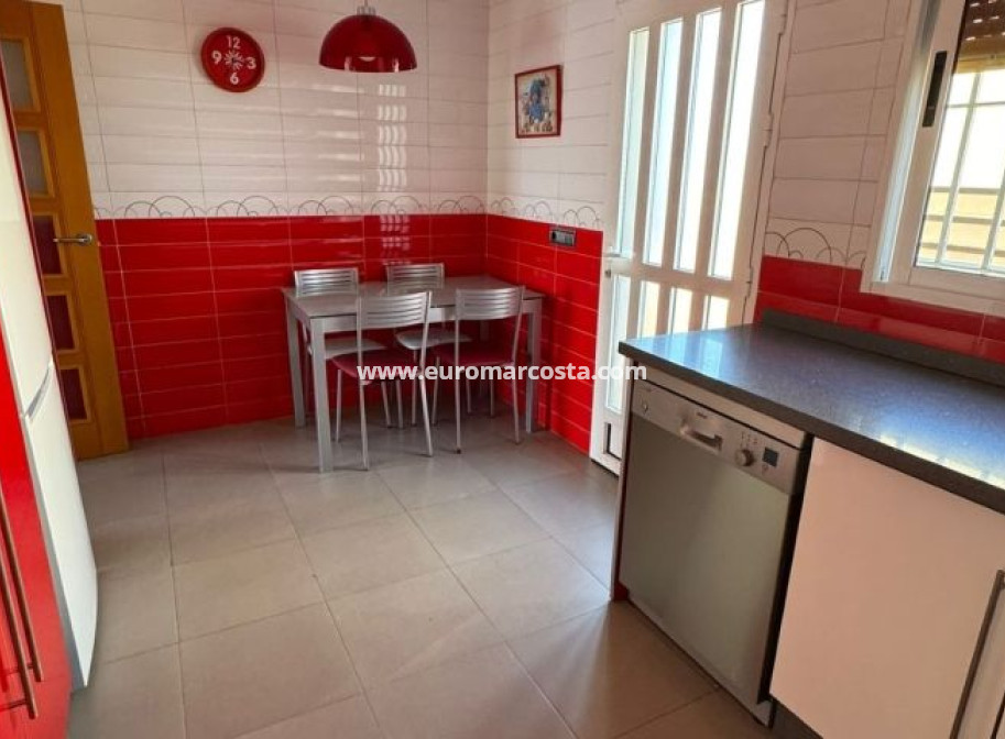 Sale - Villa - Torrevieja - TORREVIEJA