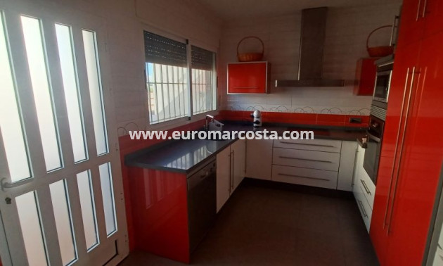 Sale - Villa - Torrevieja - TORREVIEJA