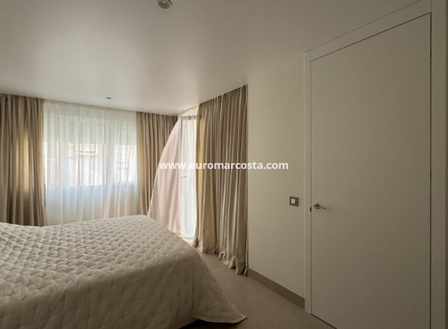 Sale - Apartment / flat - Torrevieja - TORREVIEJA