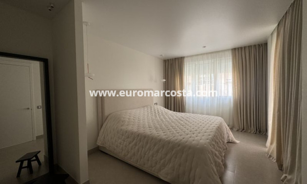 Sale - Apartment / flat - Torrevieja - TORREVIEJA