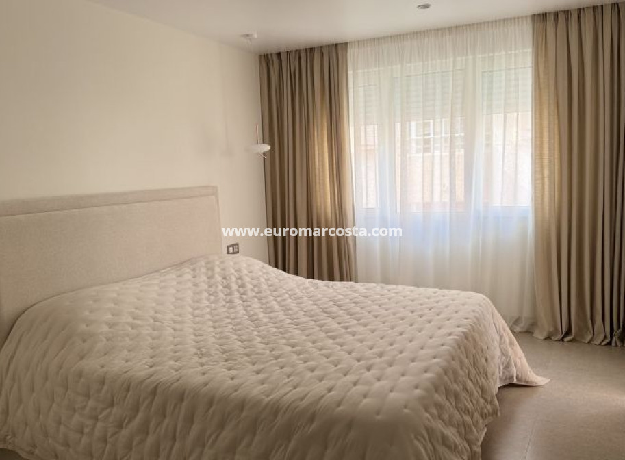 Sale - Apartment / flat - Torrevieja - TORREVIEJA