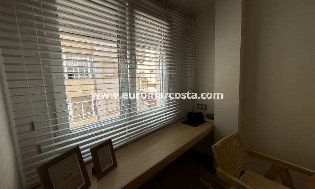 Sale - Apartment / flat - Torrevieja - TORREVIEJA