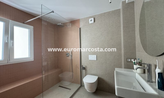 Sale - Apartment / flat - Torrevieja - TORREVIEJA