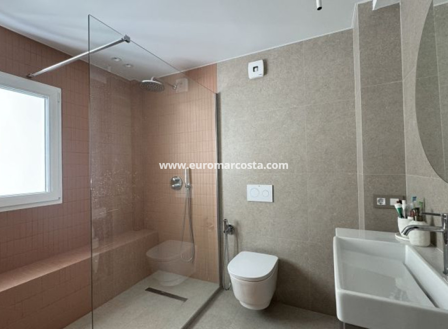 Sale - Apartment / flat - Torrevieja - TORREVIEJA