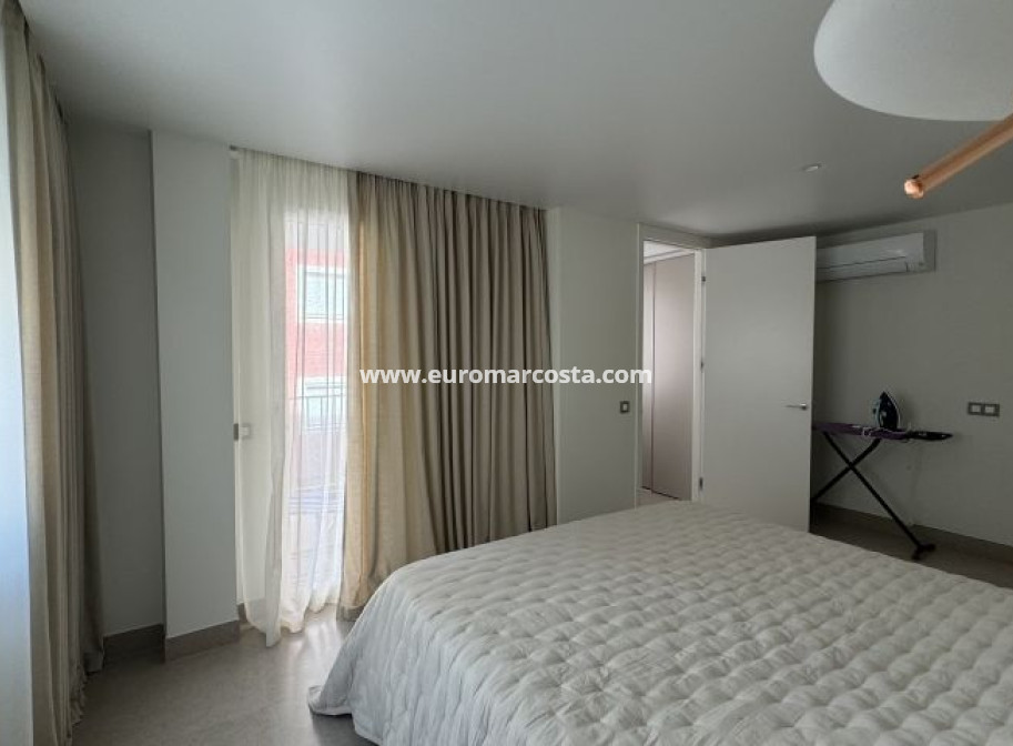 Sale - Apartment / flat - Torrevieja - TORREVIEJA