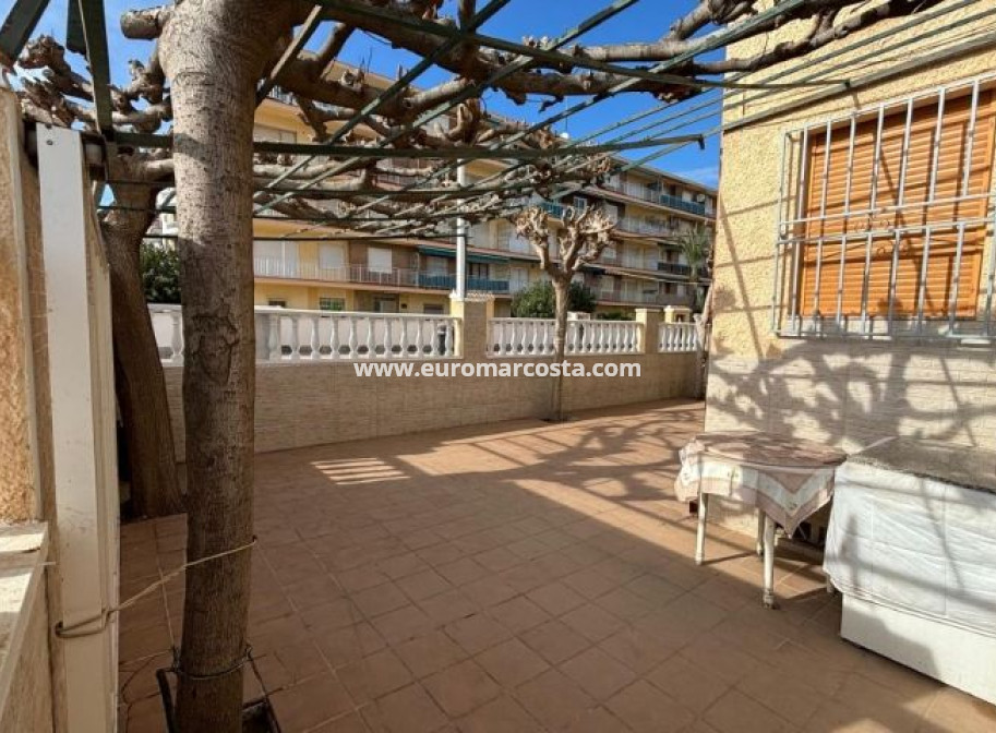 Objekte zum Wiederverkauf - Bungalow - Torrevieja - TORREVIEJA