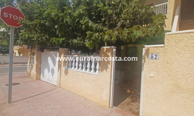 Objekte zum Wiederverkauf - Bungalow - Torrevieja - TORREVIEJA