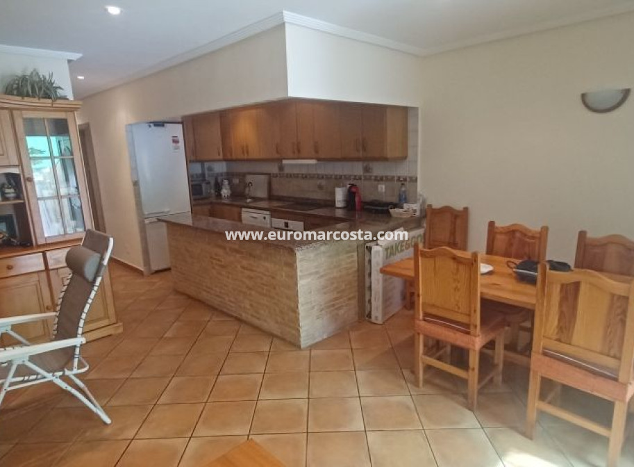 Objekte zum Wiederverkauf - Bungalow - Torrevieja - TORREVIEJA