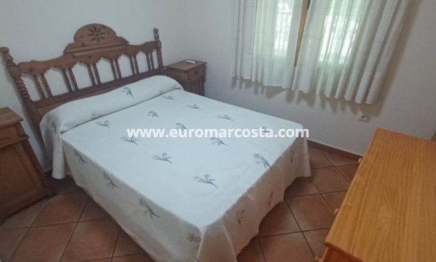 Objekte zum Wiederverkauf - Bungalow - Torrevieja - TORREVIEJA