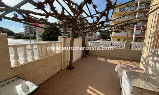 Objekte zum Wiederverkauf - Bungalow - Torrevieja - TORREVIEJA