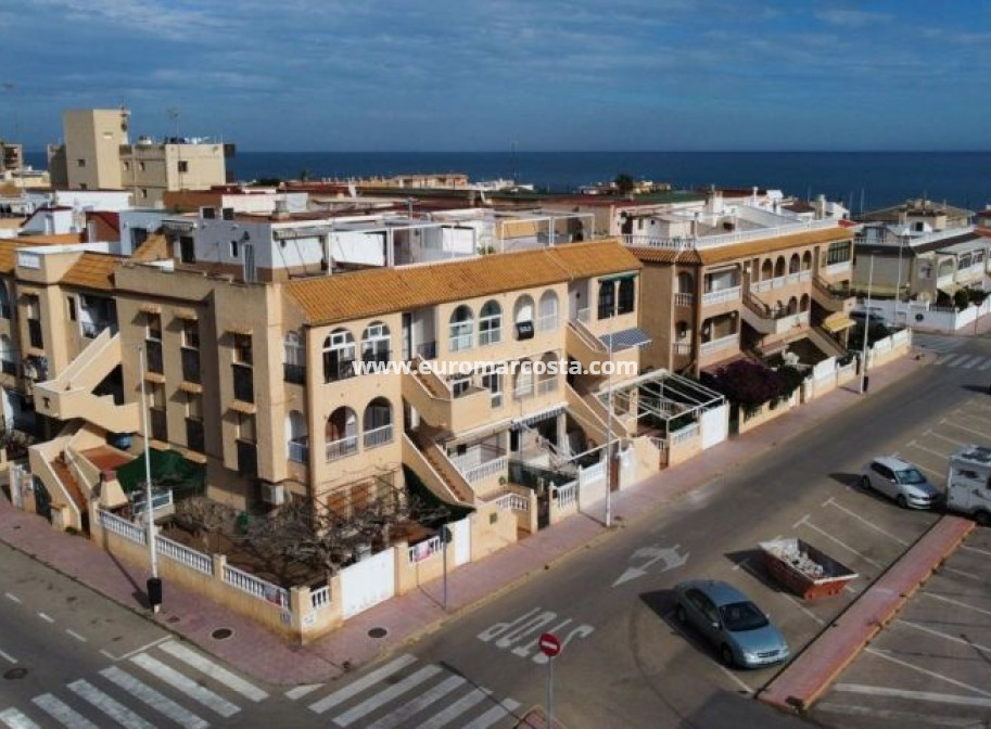 Objekte zum Wiederverkauf - Bungalow - Torrevieja - TORREVIEJA