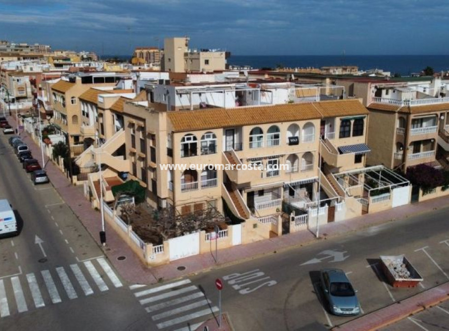 Objekte zum Wiederverkauf - Bungalow - Torrevieja - TORREVIEJA