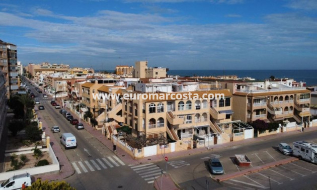 Objekte zum Wiederverkauf - Bungalow - Torrevieja - TORREVIEJA