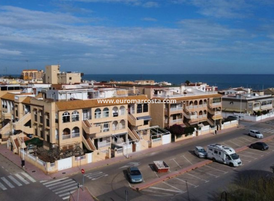Objekte zum Wiederverkauf - Bungalow - Torrevieja - TORREVIEJA