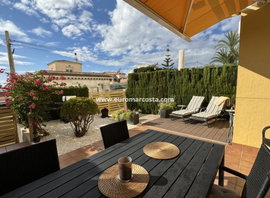 Sale - Apartment / flat - Orihuela Costa