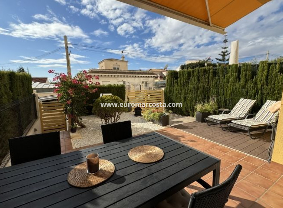 Sale - Apartment / flat - Orihuela Costa