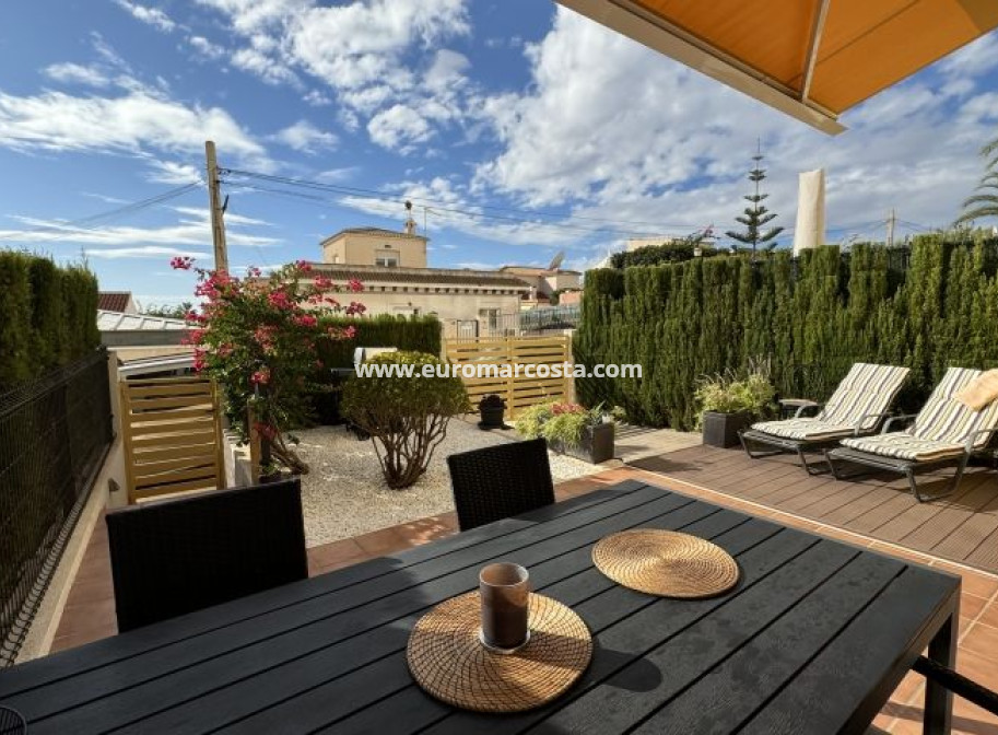 Sale - Apartment / flat - Orihuela Costa