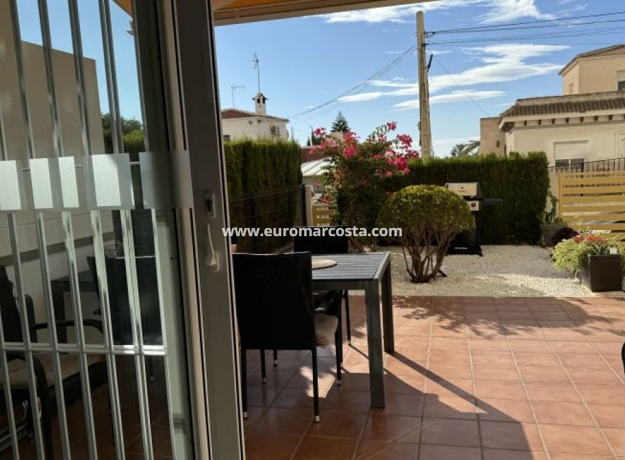 Sale - Apartment / flat - Orihuela Costa