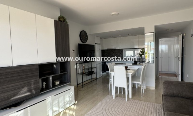 Sale - Apartment / flat - Orihuela Costa