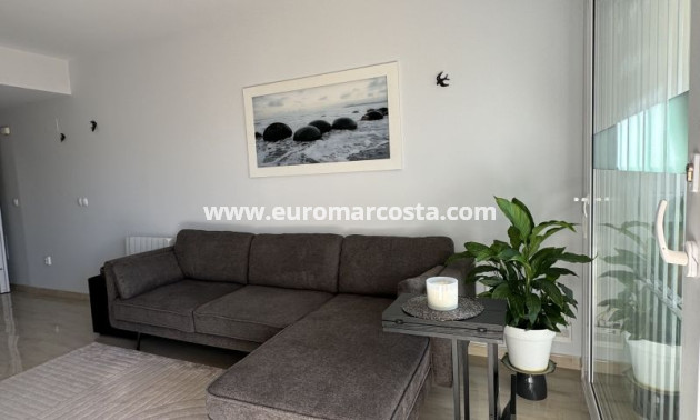 Sale - Apartment / flat - Orihuela Costa