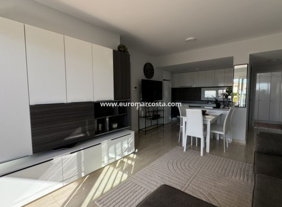 Sale - Apartment / flat - Orihuela Costa