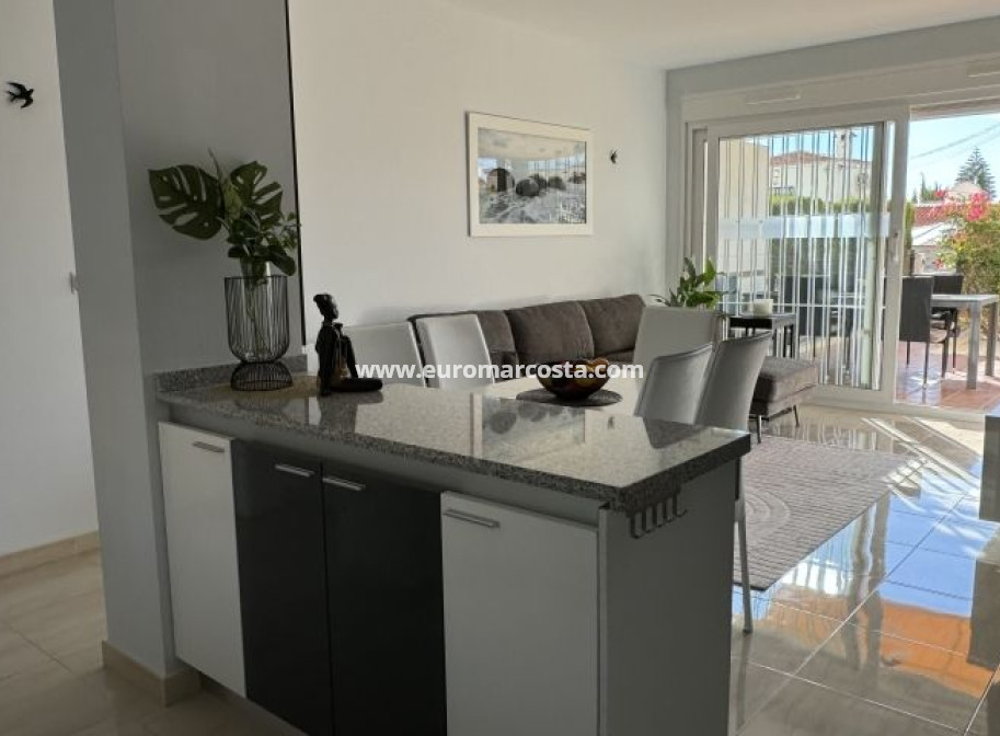 Sale - Apartment / flat - Orihuela Costa